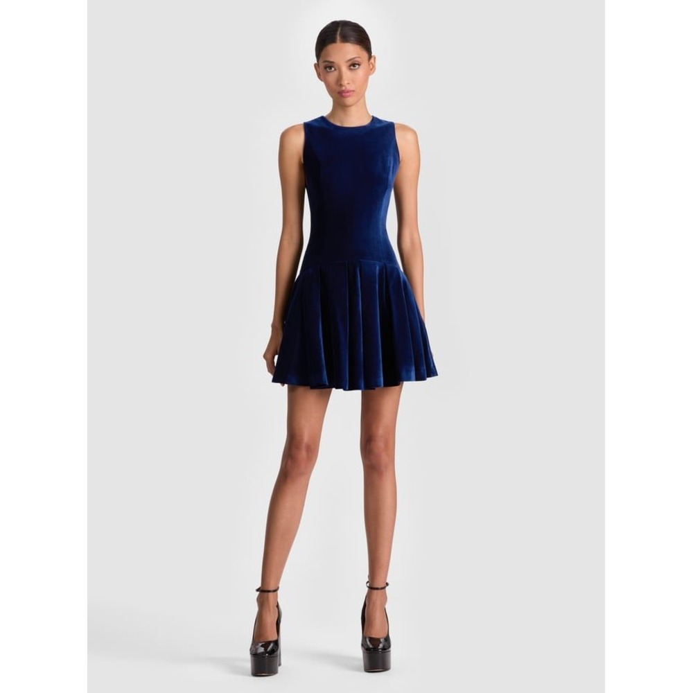 Alice + Olivia Dark Midnight Blue Velvet Pleated Mini Dress‎ CC509B69515 Size 0